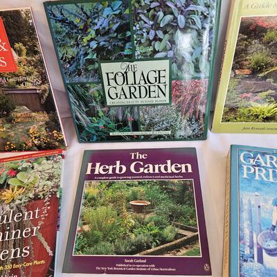 Gardening Books Collection (UH-JS)