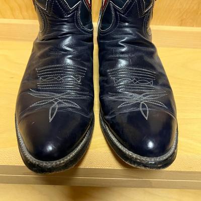 Tony Lama Leather Cowboy Boots -Mens Size 11 (PC2-RG)