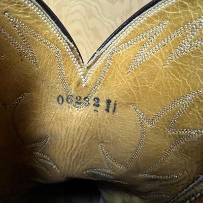 Tony Lama Leather Cowboy Boots -Mens Size 11 (PC2-RG)