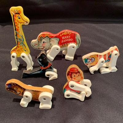 Fisher Price Circus Ring with Jester Hand-puppet and Curious George Books (UH-KW)