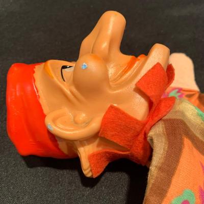 Fisher Price Circus Ring with Jester Hand-puppet and Curious George Books (UH-KW)