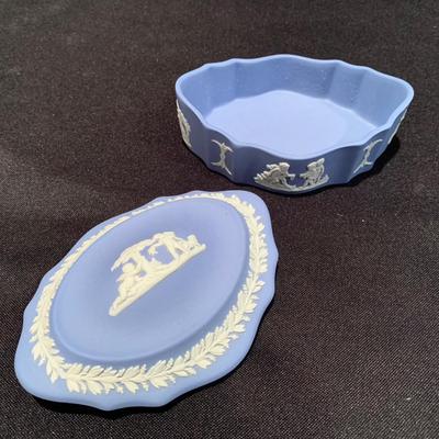Wedgwood Jasperware (UH-KW)