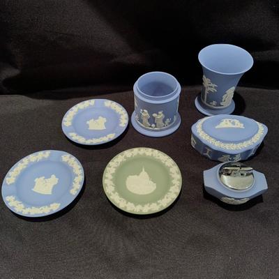 Wedgwood Jasperware (UH-KW)