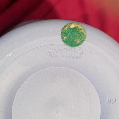 Wedgwood Jasperware (UH-KW)