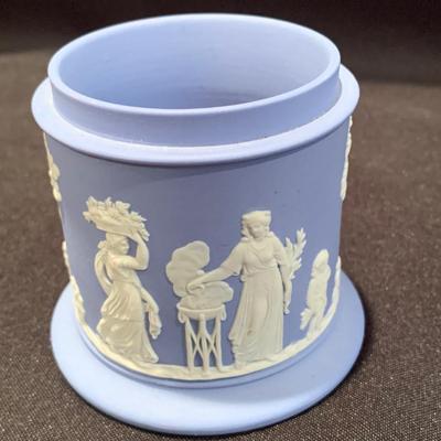 Wedgwood Jasperware (UH-KW)