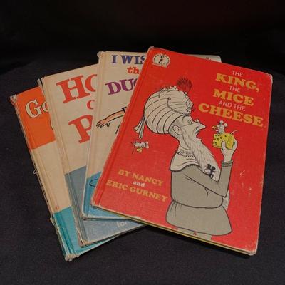Selection of Dr. Seuss Books (UH-KW)