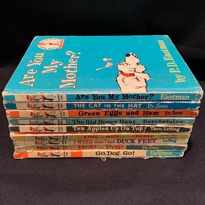 Selection of Dr. Seuss Books (UH-KW)