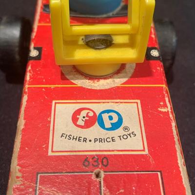 Vintage Fisher Price Toys (UH-KW)