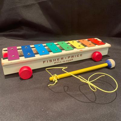 Vintage Fisher Price Toys (UH-KW)