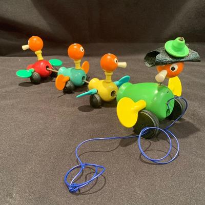 Vintage Fisher Price Toys (UH-KW)