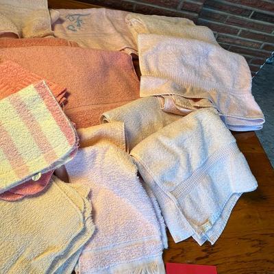 Lot of mix n' match towels