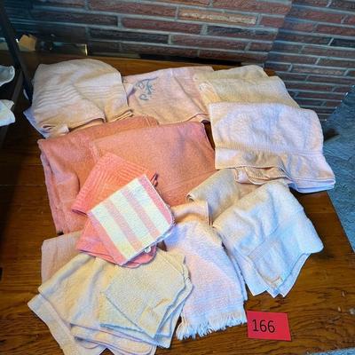 Lot of mix n' match towels