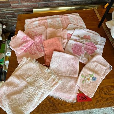 Pinks & Peach towels set