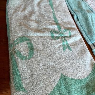 Vintage towels -Greens