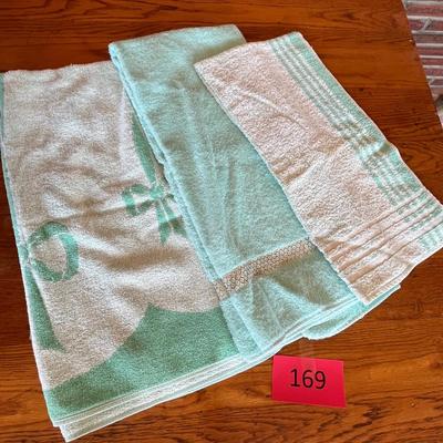 Vintage towels -Greens