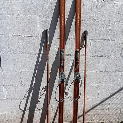 1960s Bonna 2400 Vintage Cross Country Skis Made In Norway