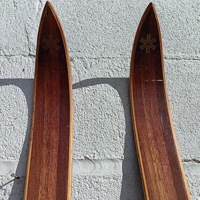 1960s Bonna 2400 Vintage Cross Country Skis Made In Norway