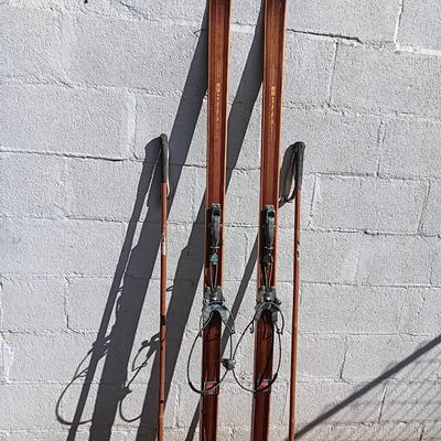 1960s Bonna 2400 Vintage Cross Country Skis Made In Norway
