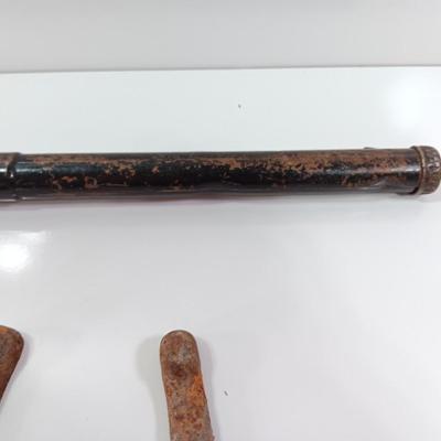 Vintage Daisy BB Gun rifle with 4 metal rustic horseshoes