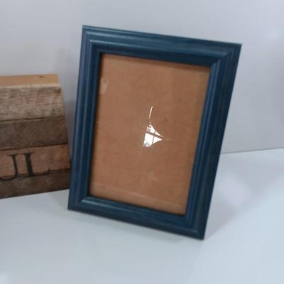 Wooden slat wall sign " Hello Beautiful" with a blue picture frame for the Beautiful's picture