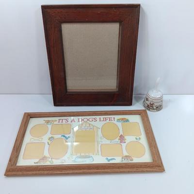 Picture frames and a ceramic Texas bell