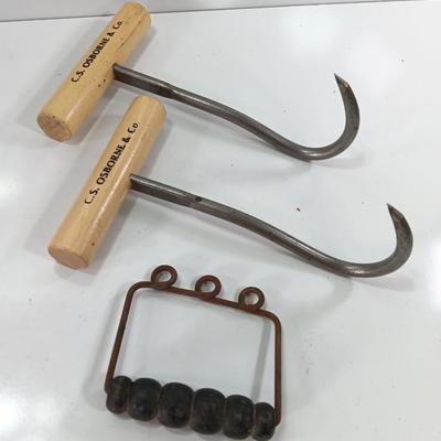Nice pair of C.S. Osborne & Co. Hay hooks and a Vintage handle