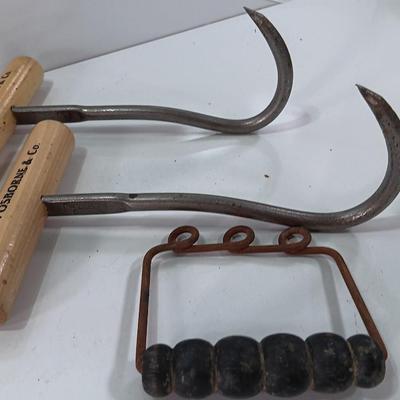 Nice pair of C.S. Osborne & Co. Hay hooks and a Vintage handle
