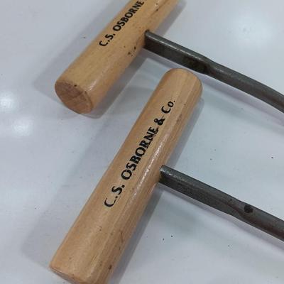 Nice pair of C.S. Osborne & Co. Hay hooks and a Vintage handle