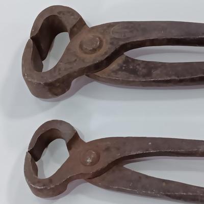 Blacksmithing Ferrier clipper nipper tools