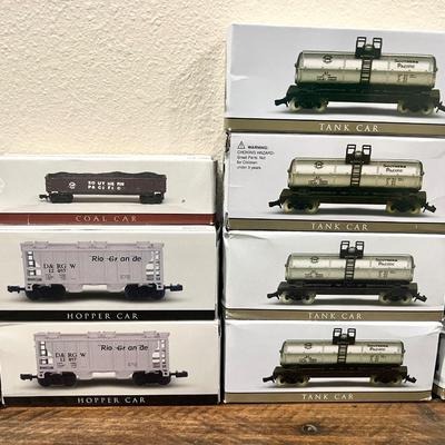 Readers Digest N Scale Train Car Lot