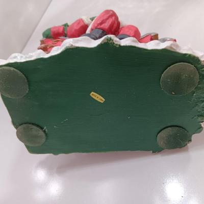Santa figure with Sleigh full of toys