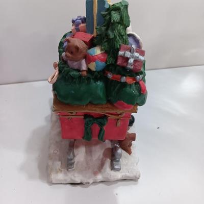 Santa figure with Sleigh full of toys