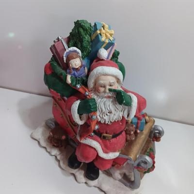 Santa figure with Sleigh full of toys