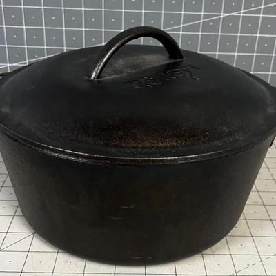 Lodge Cast Iron Dutch Oven 10" 