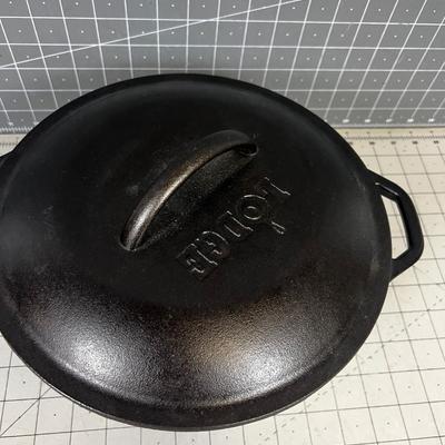 Lodge Cast Iron Dutch Oven 10" 