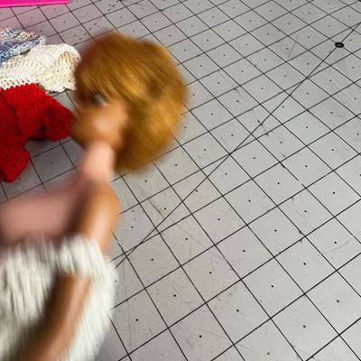 2 Bubble Cut Barbies 1958 Copyright Side EYE 