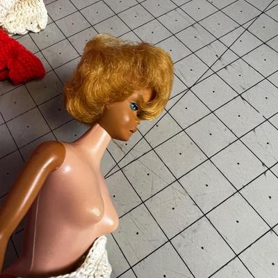 2 Bubble Cut Barbies 1958 Copyright Side EYE 