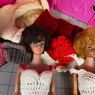 2 Bubble Cut Barbies 1958 Copyright Side EYE 
