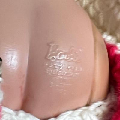 2 Bubble Cut Barbies 1958 Copyright Side EYE 
