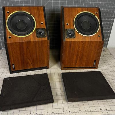 Bose 2.2 Bookshelf Speakers 