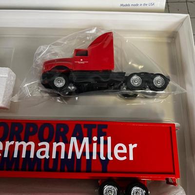Winross Truck Model HERMAN MILLER 