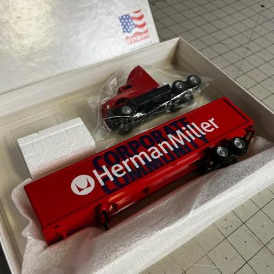 Winross Truck Model HERMAN MILLER 