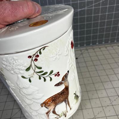 Better Homes & Garden Heritage Christmas Cookie Jar NEW 