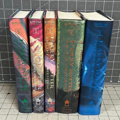 5 Harry Potter Novels - All 1st Edition. COLLECTIBLE!