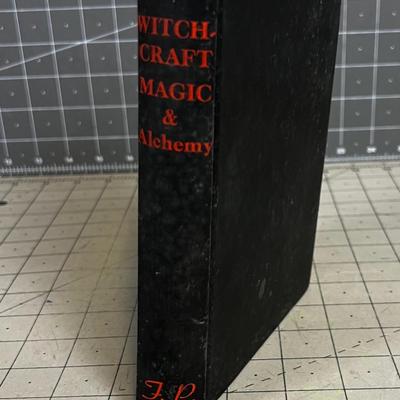 WITCHCRAFT MAGIC & ALCHEMY 