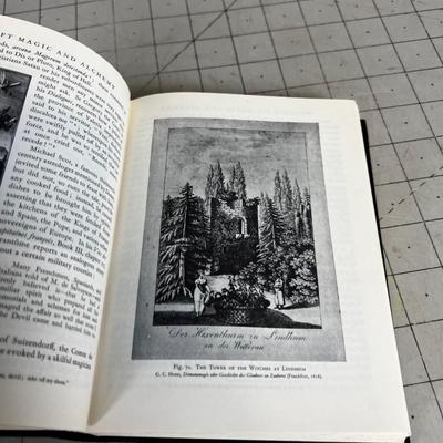 WITCHCRAFT MAGIC & ALCHEMY 