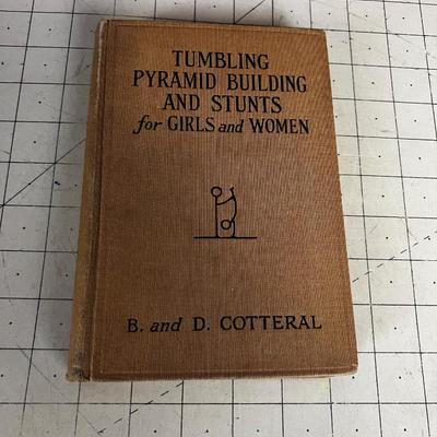 Tumbling Pyramid Building And Stunts for Girls and Women 