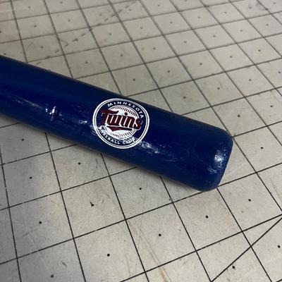 MINI Souvenir Minnesota Twins Bat