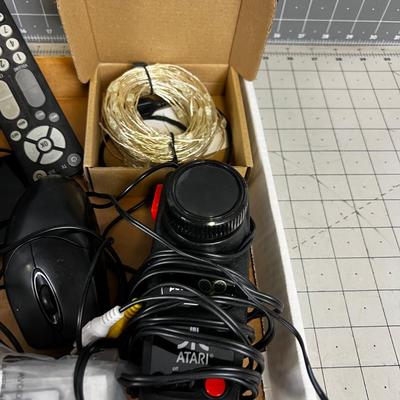 Lot of Vintage Electronics and Gaming Items 