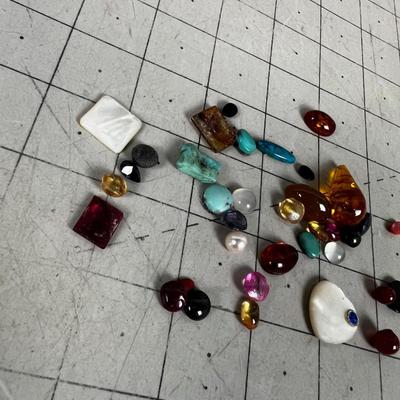 Pile of Semi Precious Stones, Amber, Cabochons etc. 